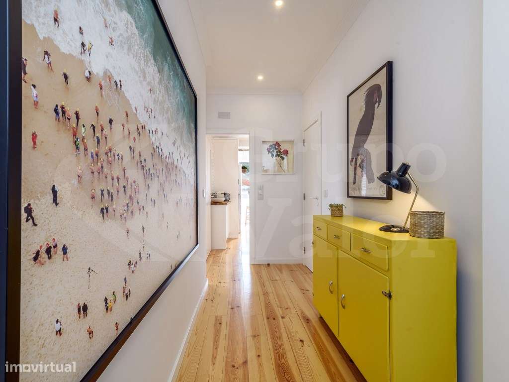 Apartamento T2 Remodelado na Estrela-7