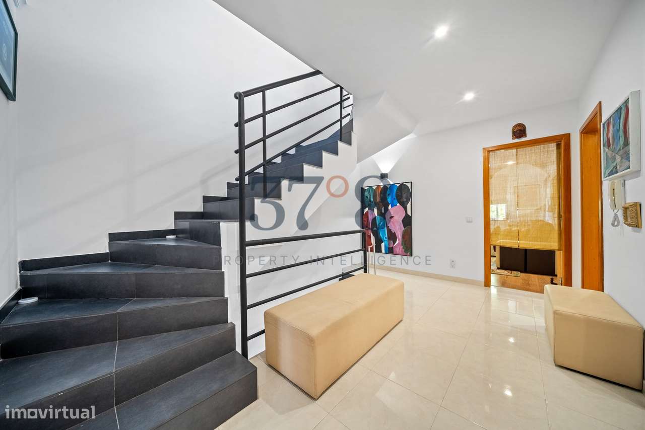 T4 - Moradia Versátil com Terraços, Garagem Dupla - Tavira Residencial-14