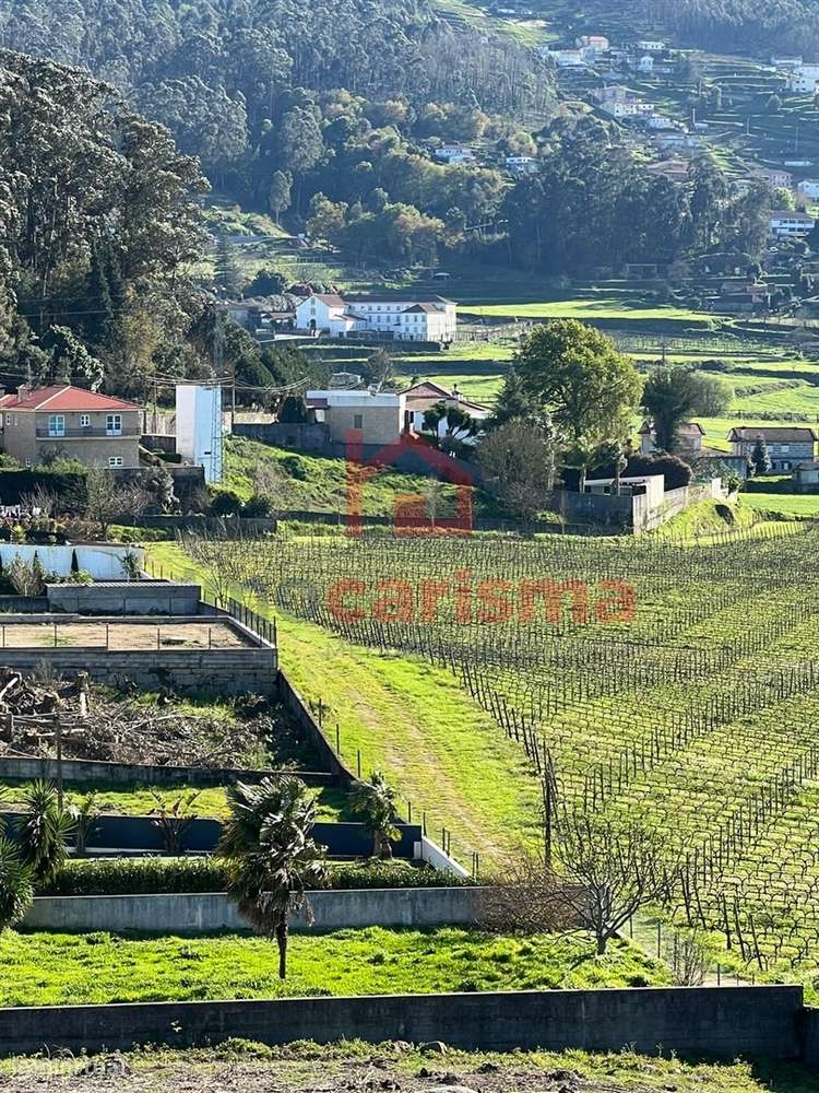Lote de Terreno para construção com 738m2 em S. Martinho do Campo, San-11