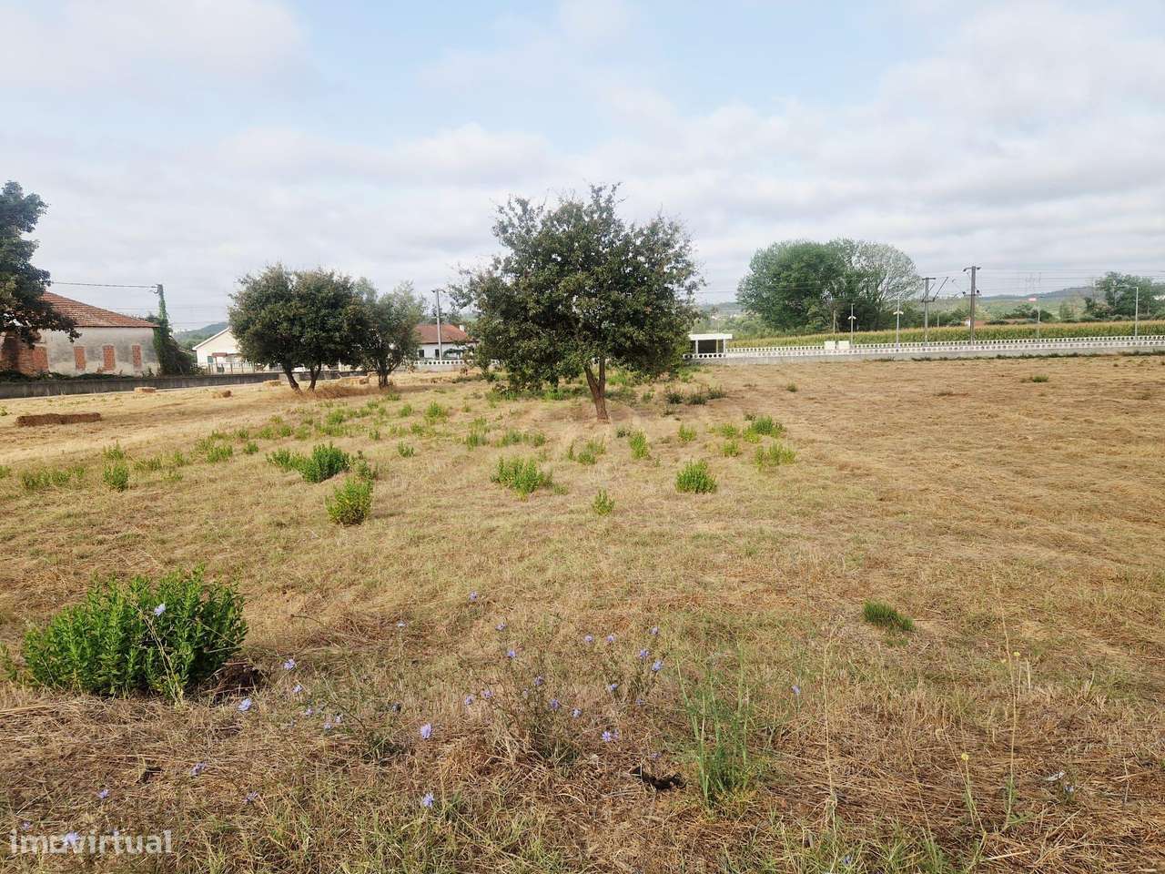 Terreno Urbano para Construção - Grande imagem: 2/13