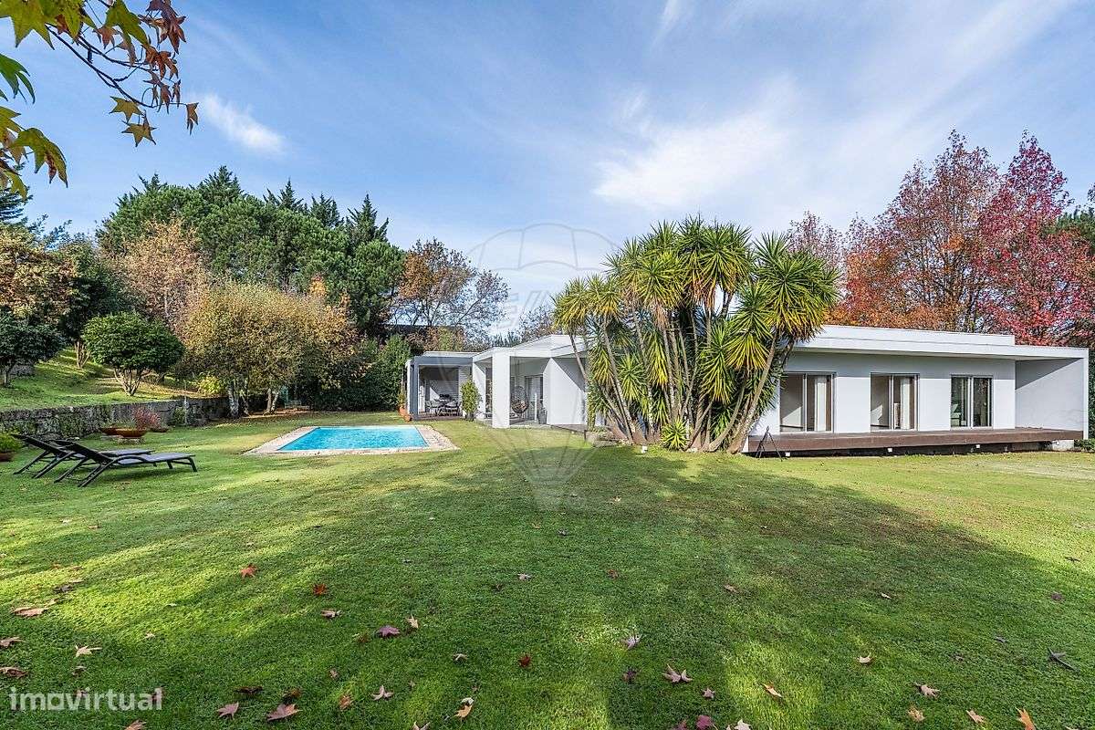 Moradia T4 para venda-1