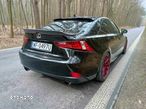 Lexus IS 200t / 300 F Sport - 4