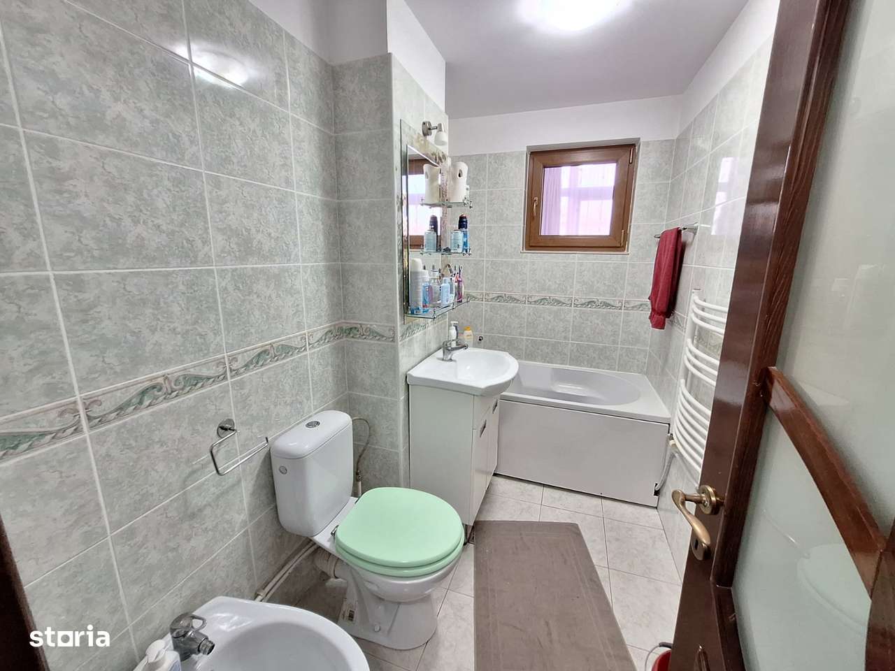 Apartament 3 camere renovat,mobilat,etaj 3,Zona Cora-6