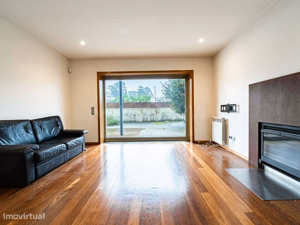 Moradia em Paredes na Urbanização do Oural - Grande imagem: 4/25