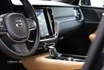 Volvo V60 2.0 T8 AWD TE Momentum Plus - 11