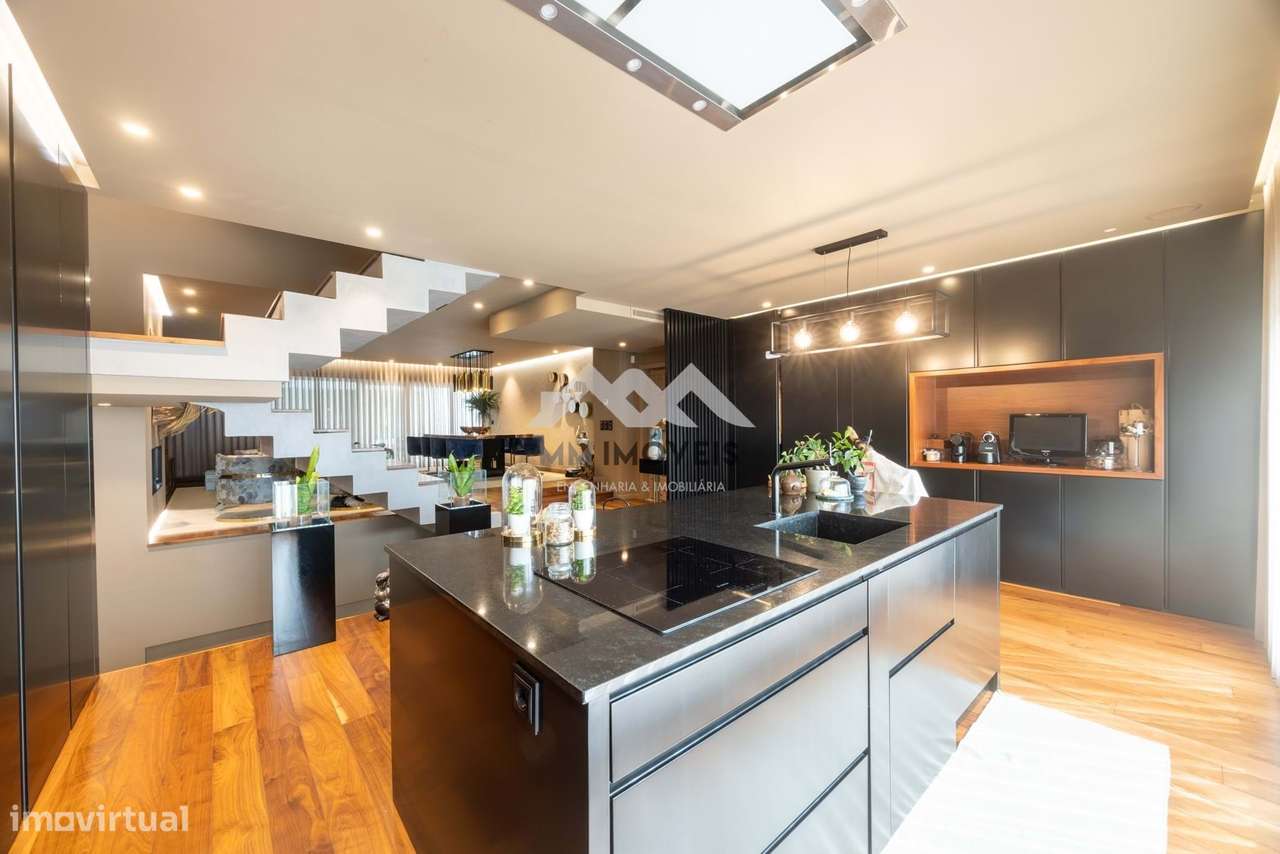 Moradia T3+1 | Lavra - Matosinhos | 2ª Linha de mar - Vista Desafogada-12