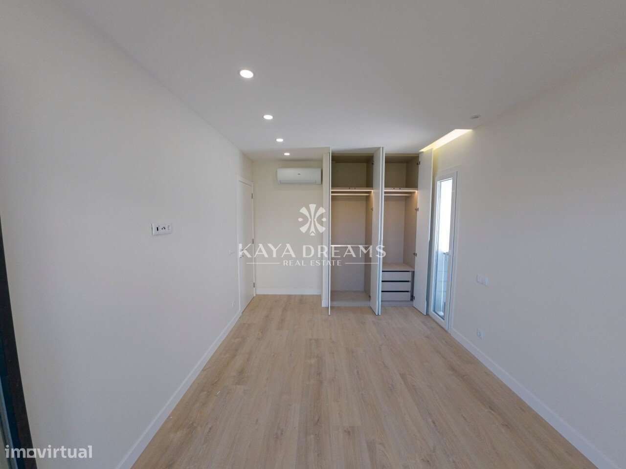Moradia Nova T5 no Bairro do  Trigache em Famões, Odivelas-16