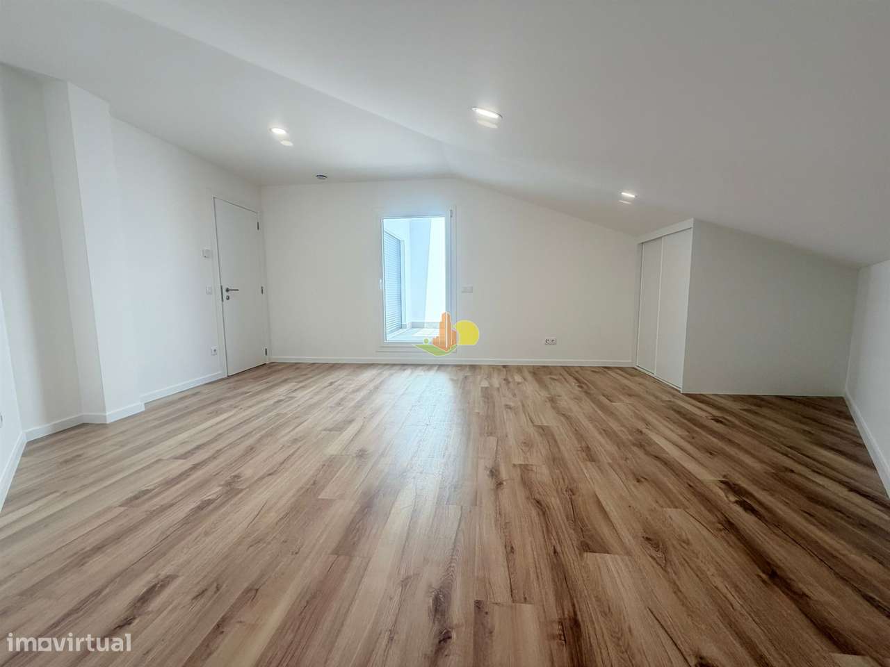 T2+2 Duplex com Garagem Dupla-31
