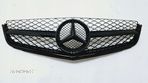 GRILL ATRAPA MERCEDES C-KLASA W204 LIFT 6.3 AMG - 1