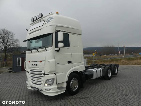 DAF XF 106.530 / 6x2 / EURO 6 / RETARDER / RAMA DO ZABUDOWY / - 2