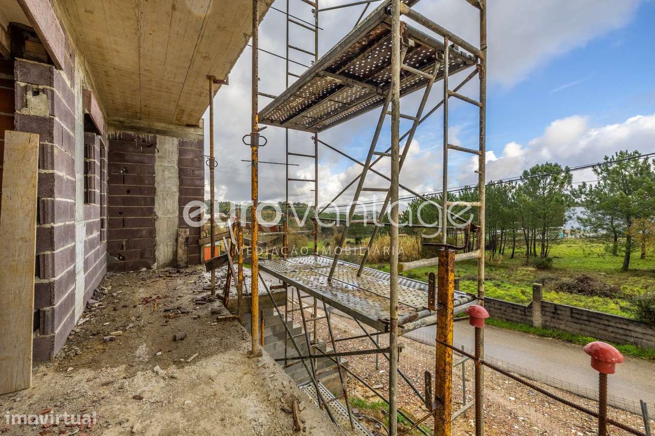 Moradia T3+1 às portas da cidade de Leiria-14