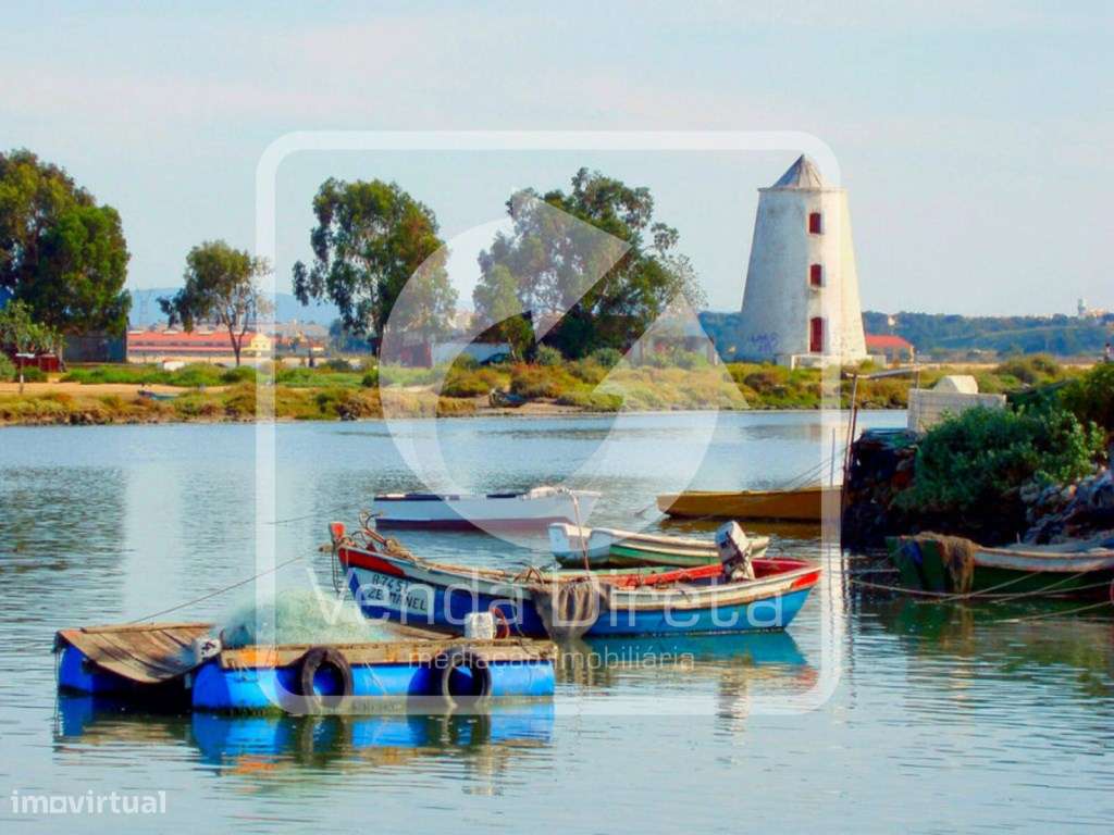 2 Lojas no centro do Barreiro. - Grande imagem: 5/10