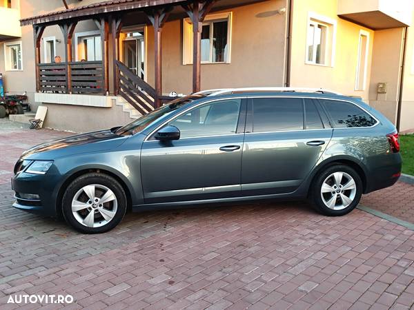 Skoda Octavia 2.0 TDI DSG Ambition - 3