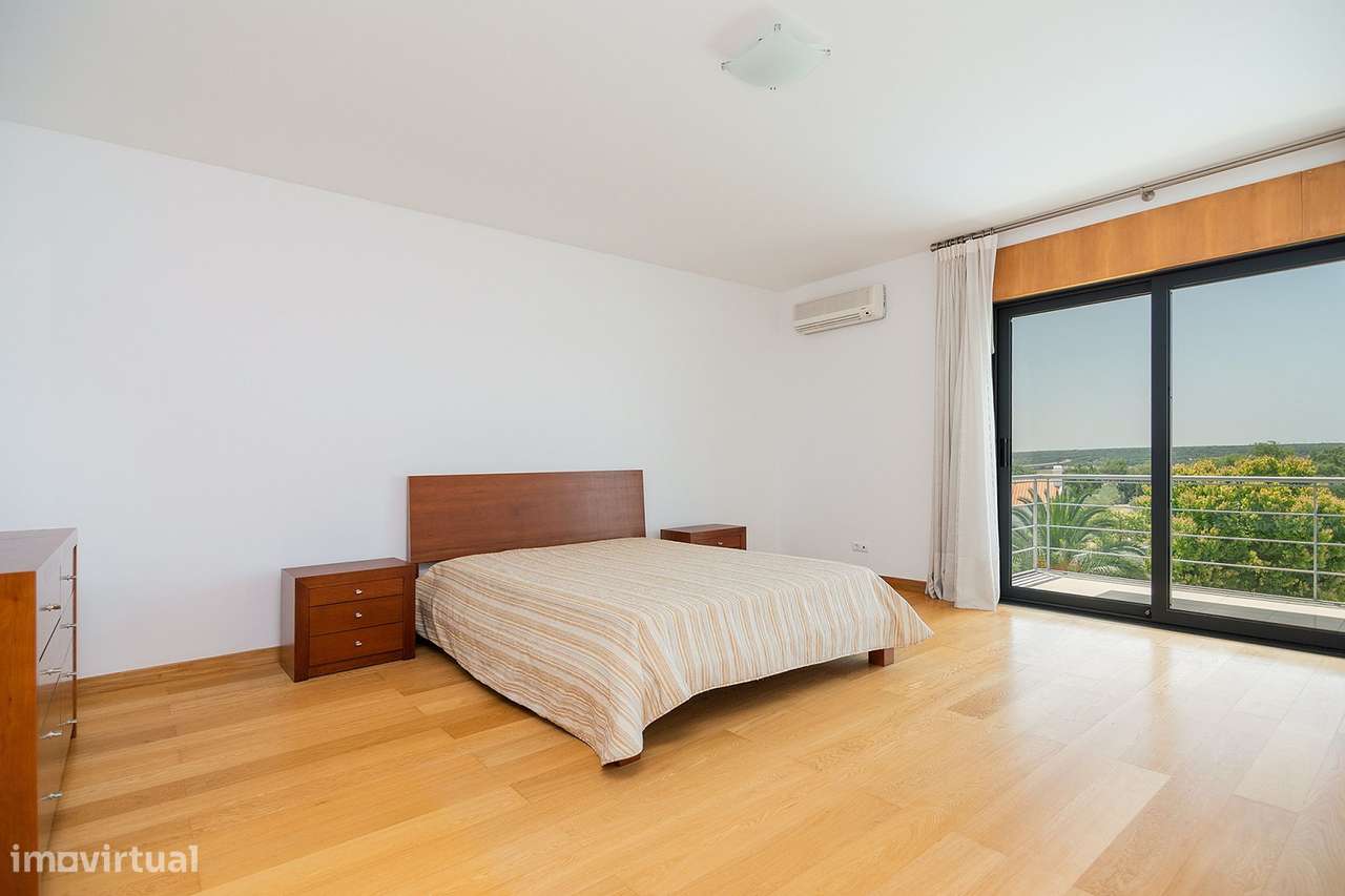 Moradia Contemporânea com Vista Rio em Alcácer do Sal - Grande imagem: 5/12