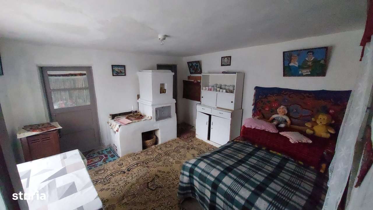 Casa modesta cu teren generos, zona Magura,-5