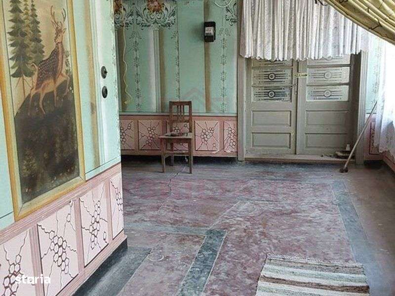 CASĂ IABLANIȚA,JUD. CARAȘ-SEVERIN - Imagine principală: 2/12