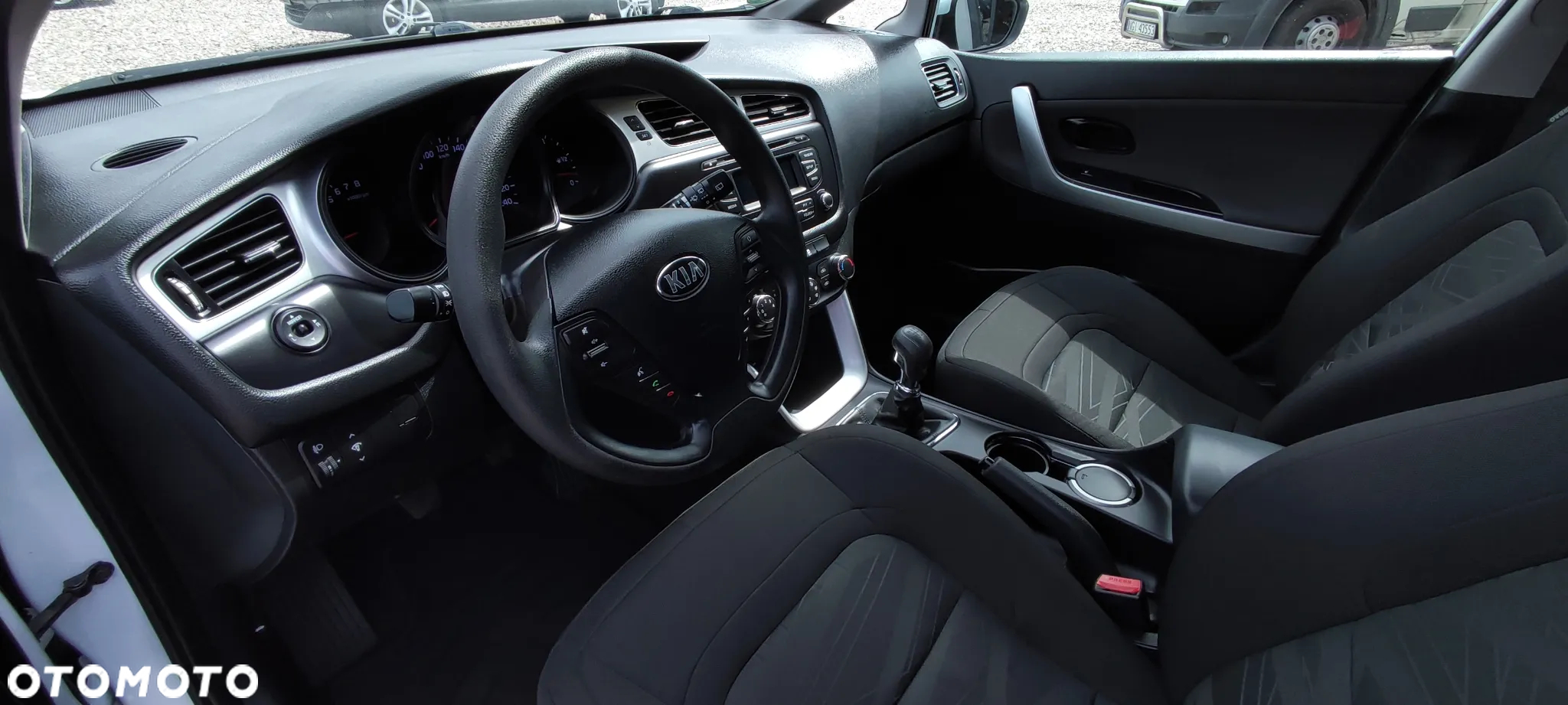 Kia Ceed 1.4 CVVT Attract - 21