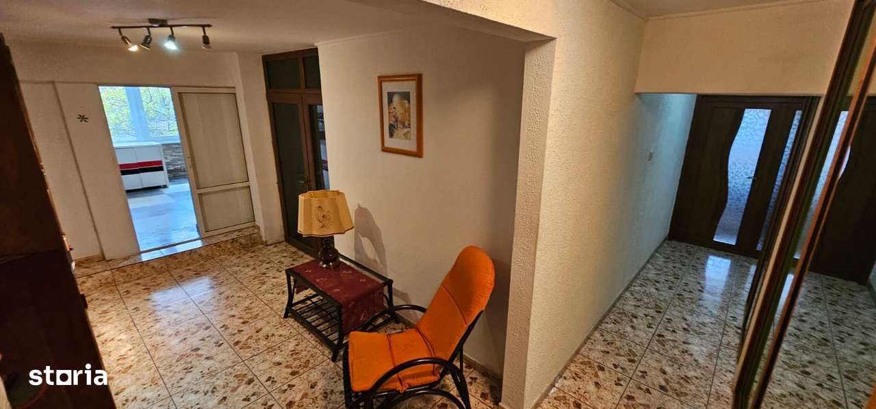 Inchiriez apartament 4 camere 140 m2 - Imagine principală: 5/16