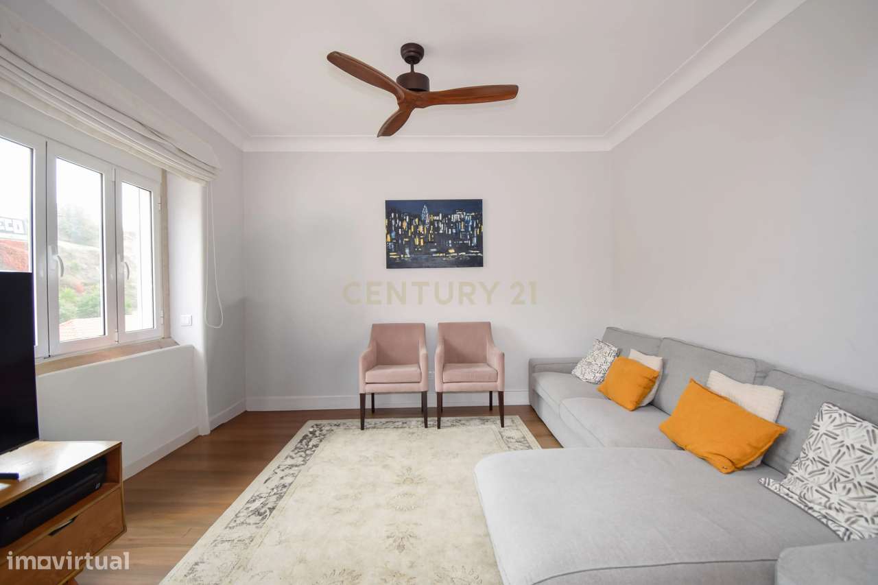 T3 Renovado | Luminosidade Natural | Localização Premium na Alameda /-25