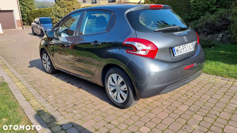 Peugeot 208 1.2 VTi Allure - 11