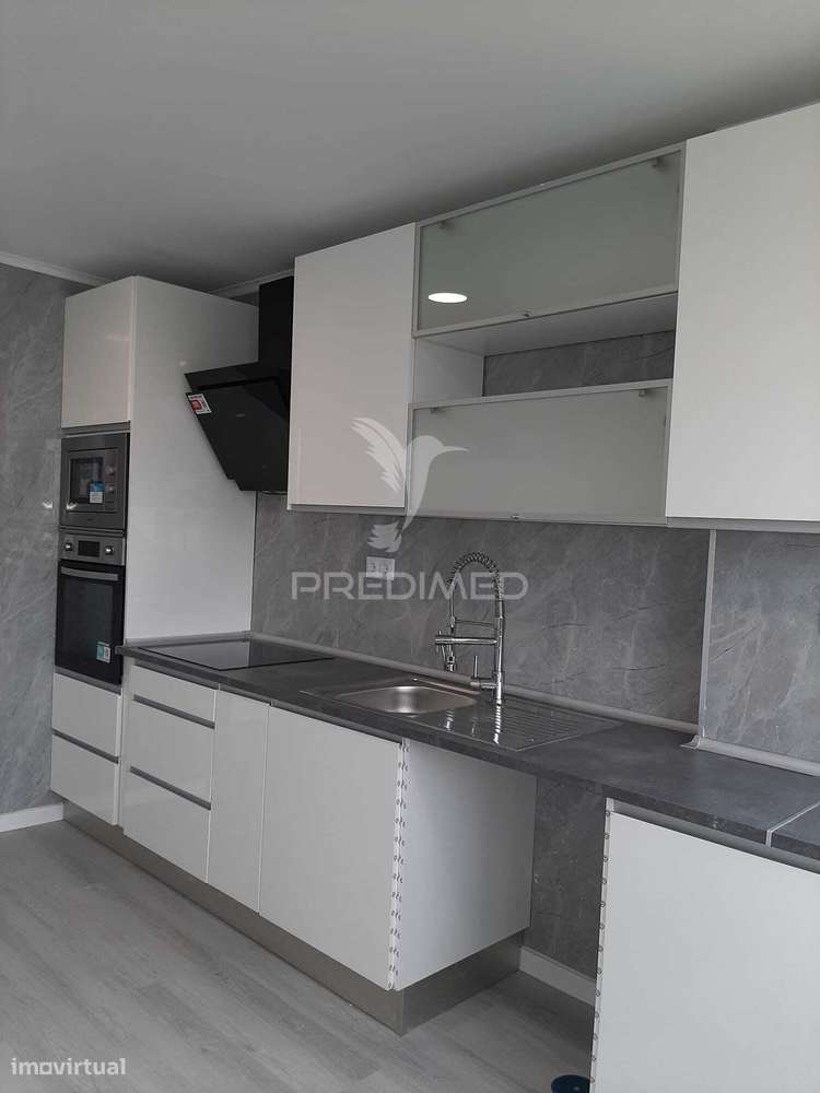 Apartamento T2, remodelação moderna a estrear, edificio com duas fr... - Grande imagem: 3/19