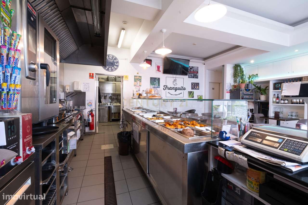 Restaurante Pronto a Funcionar – Trespasse em Santo António, Funchal-5