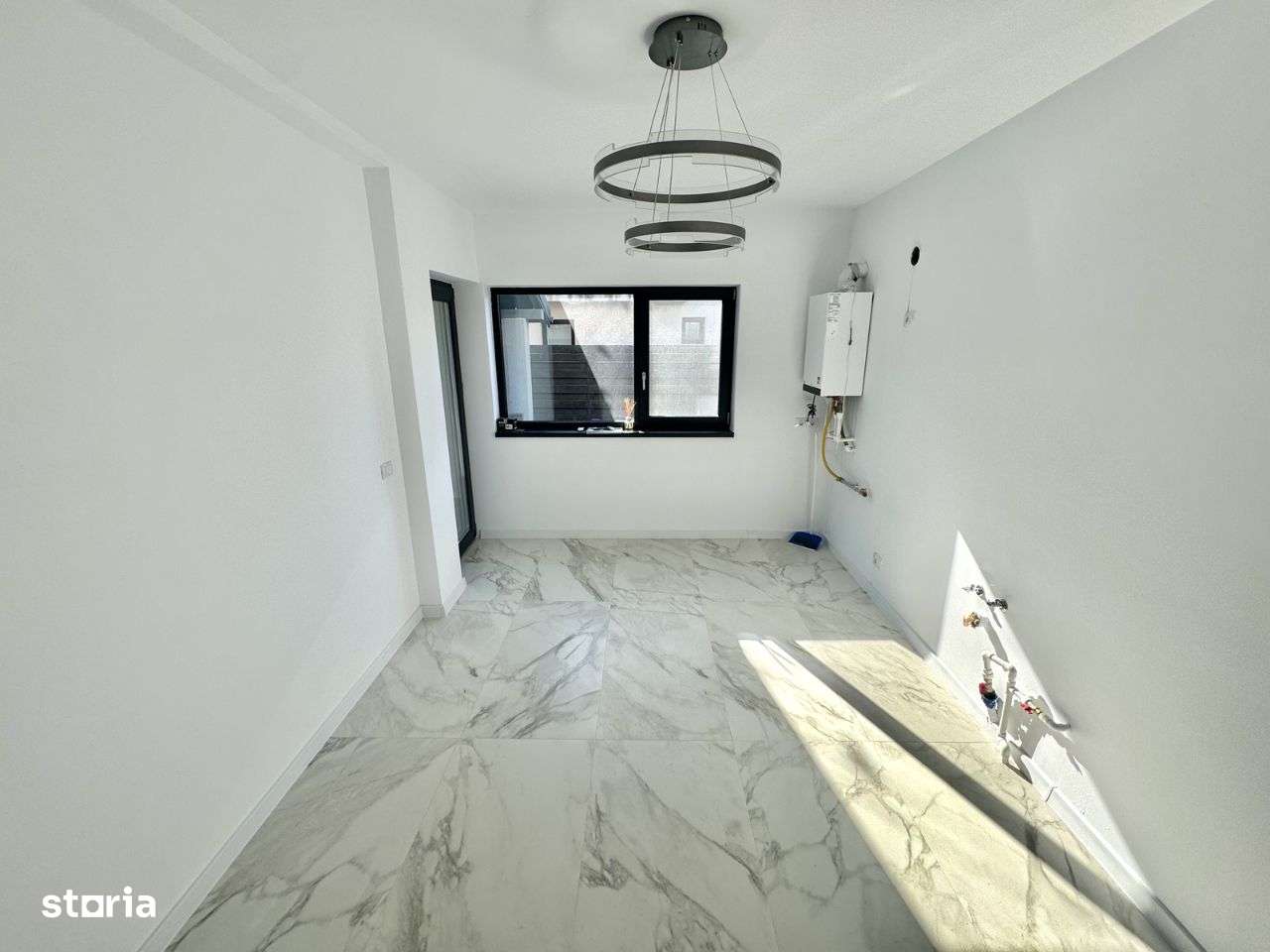 525 mp teren! PLACA si peste etaj! Incalz in pard!Vila 4 camere,Breazu - Imagine principală: 4/11