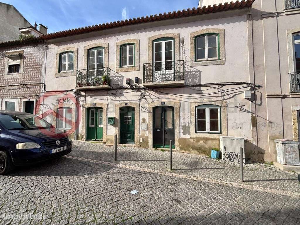 Prédio para reabilitação total no centro de Cacilhas - Grande imagem: 5/14