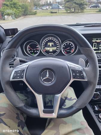 Mercedes-Benz Klasa C 63 AMG 7G-TRONIC Performance Plus - 2