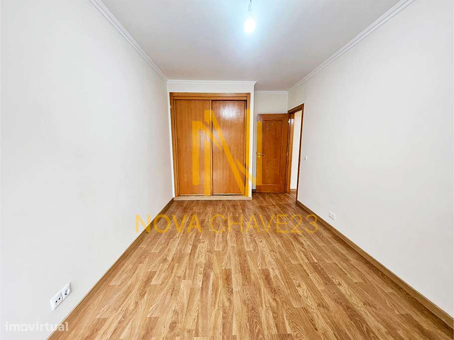 Apartamento T3 na Serra das Minas - 131m² - 2 Frentes  - Varandas-16