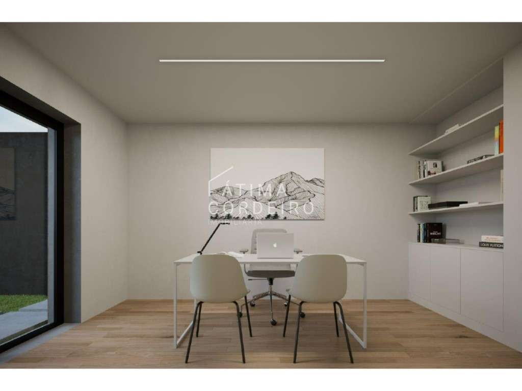 Moradia Isolada T4 com piscina e garagem situada na Aroeira-16