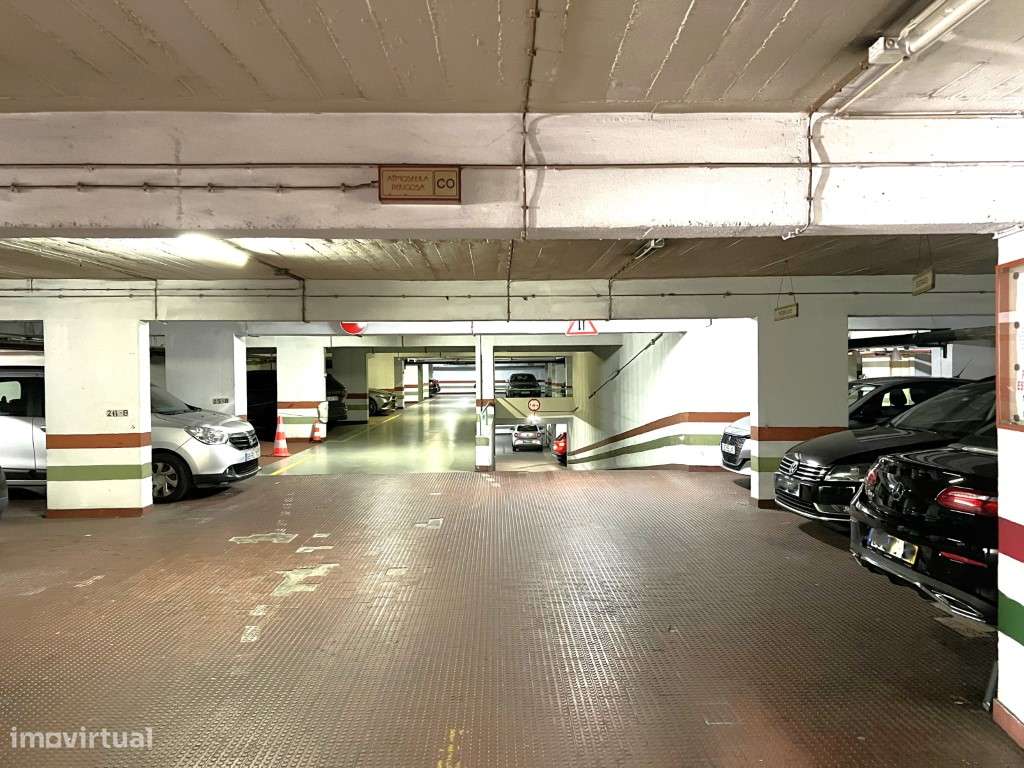 Escritório com 266 m2 junto ao Centro Comercial das Olaias-6