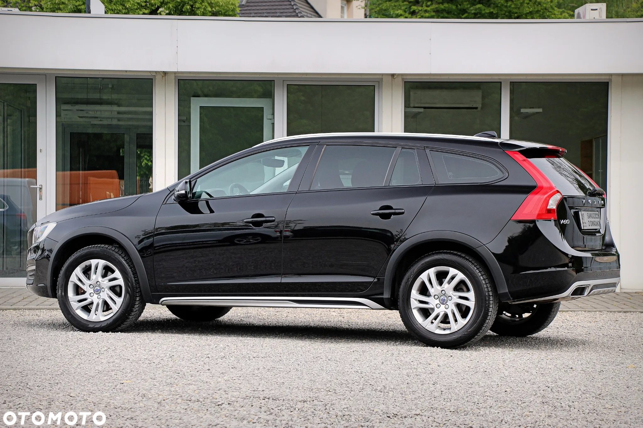 Volvo V60 Cross Country D4 Drive-E Momentum - 10