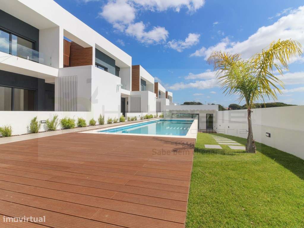 Moradia T4 em condomínio fechado em Loures, com piscina!-52