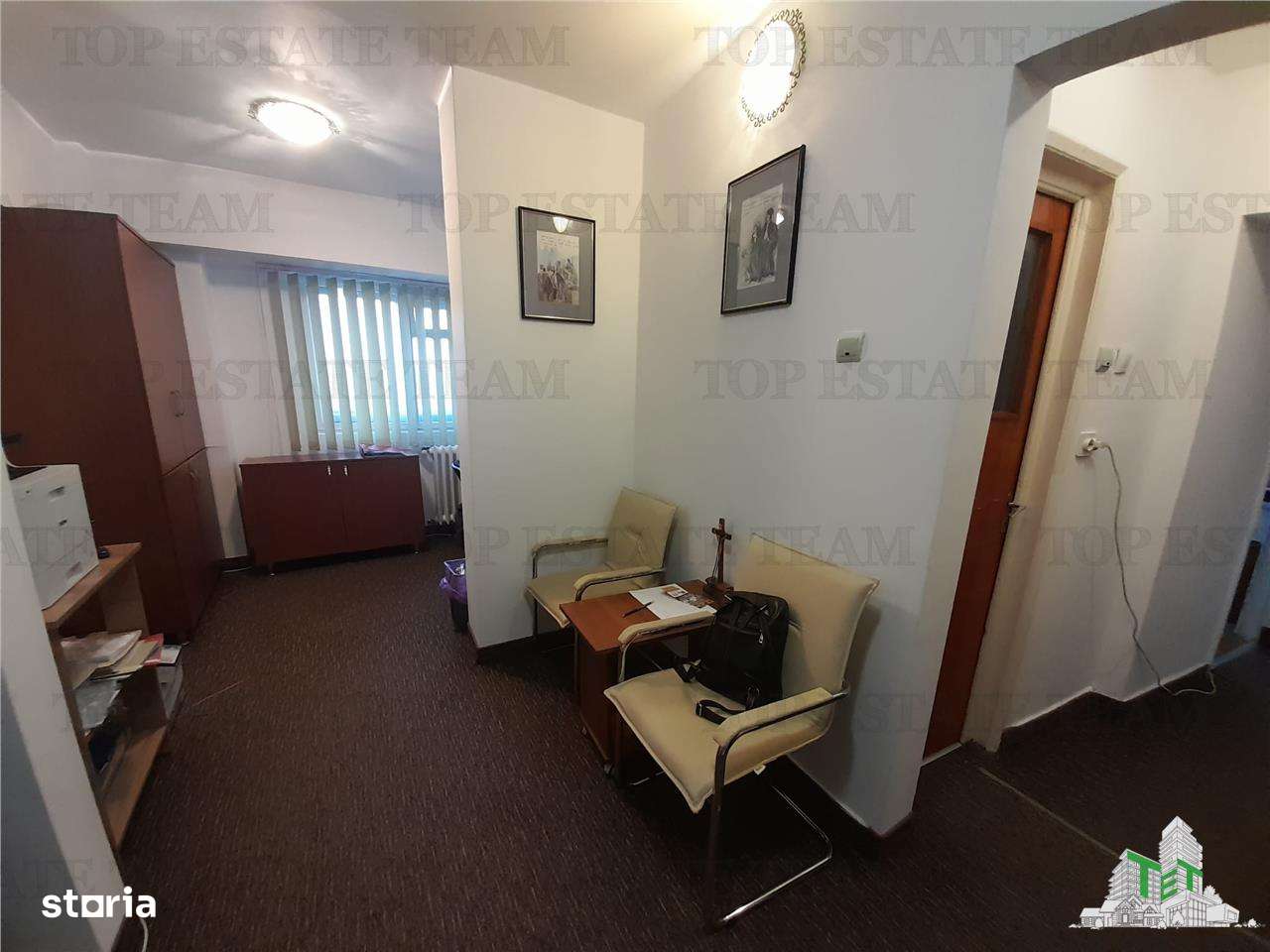 Piata Unirii  chiar la metrou in exclusivitate vanzare 2 camere cu loc-12