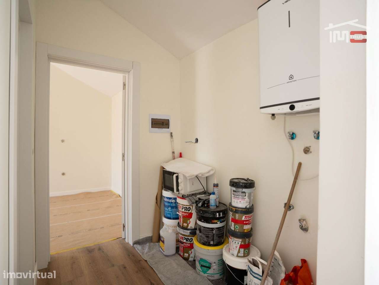 Moradia Térrea Totalmente Remodelada com Espaço Exterior | Pego, Ab...-11