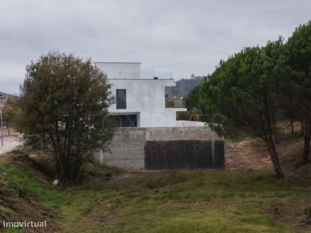 Lote para Construção de Moradia Geminada - Darque, Viana do Castelo-0