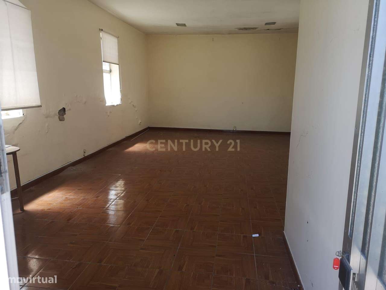 Edificio urbano, Casa para remodelação - Castelões, Penafiel - Grande imagem: 4/15