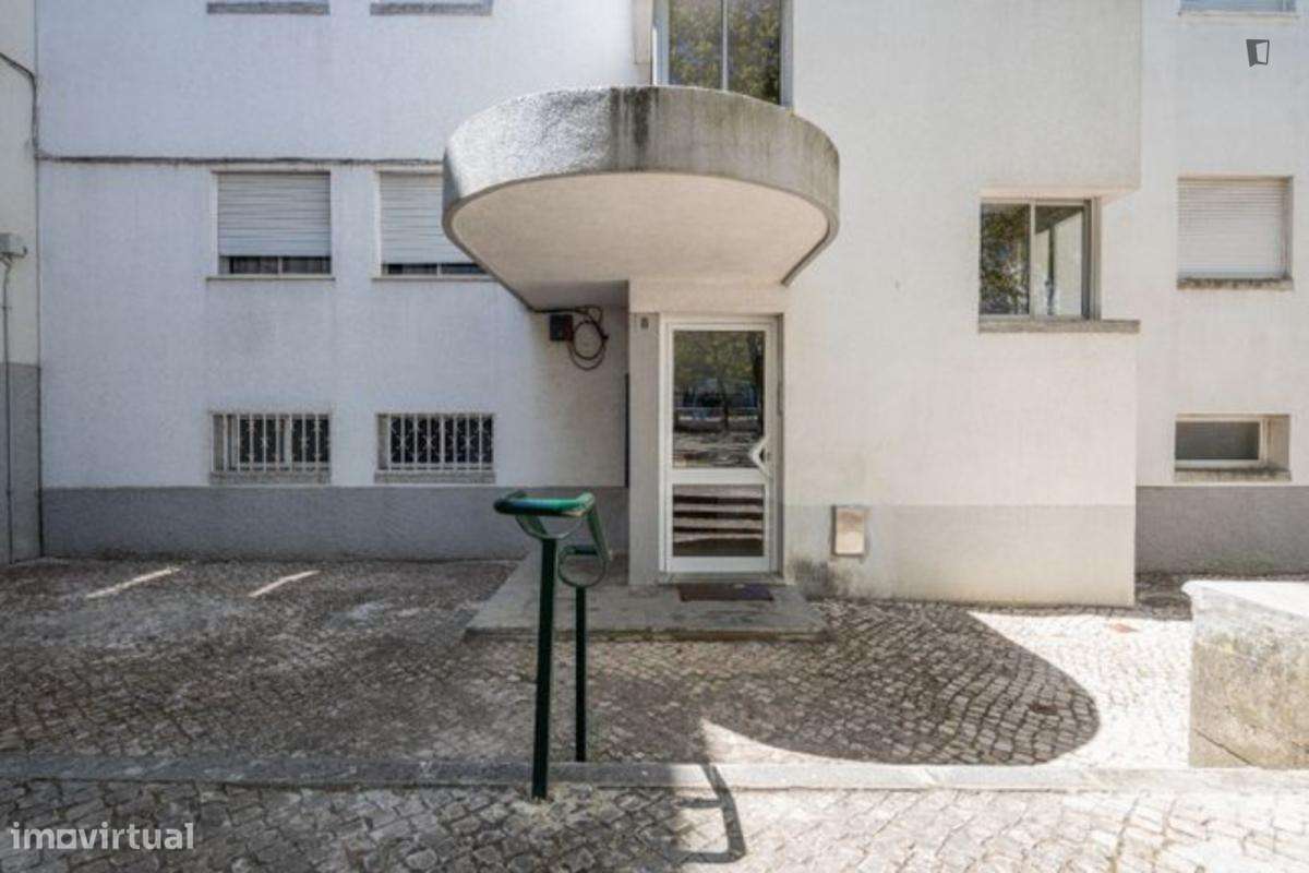 Apartamento com 2 quartos - localizado em Carnide Lisbon - Grande imagem: 5/5