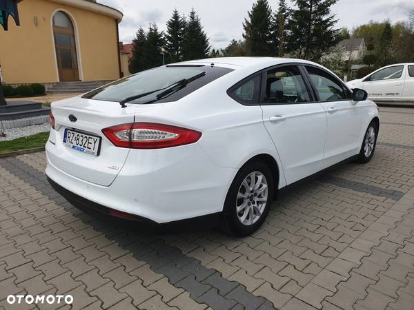 Ford Mondeo 1.5 TDCi ECOnetic Start-Stopp Business Edition - 2