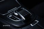 Mercedes-Benz Klasa E 220 d 4-Matic 9G-TRONIC - 26