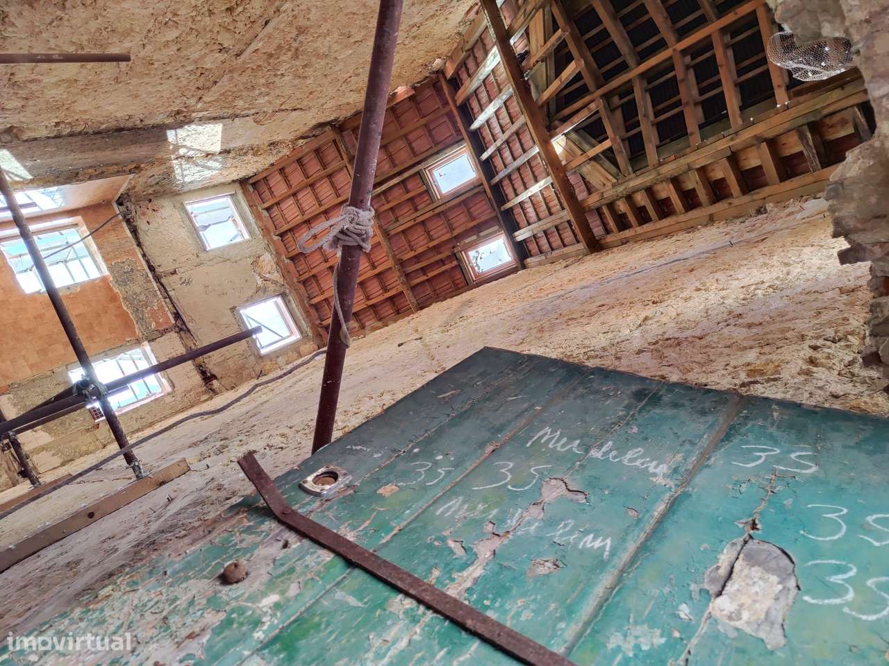 Prédio para investimento na Estrela em Lisboa - Grande imagem: 5/15