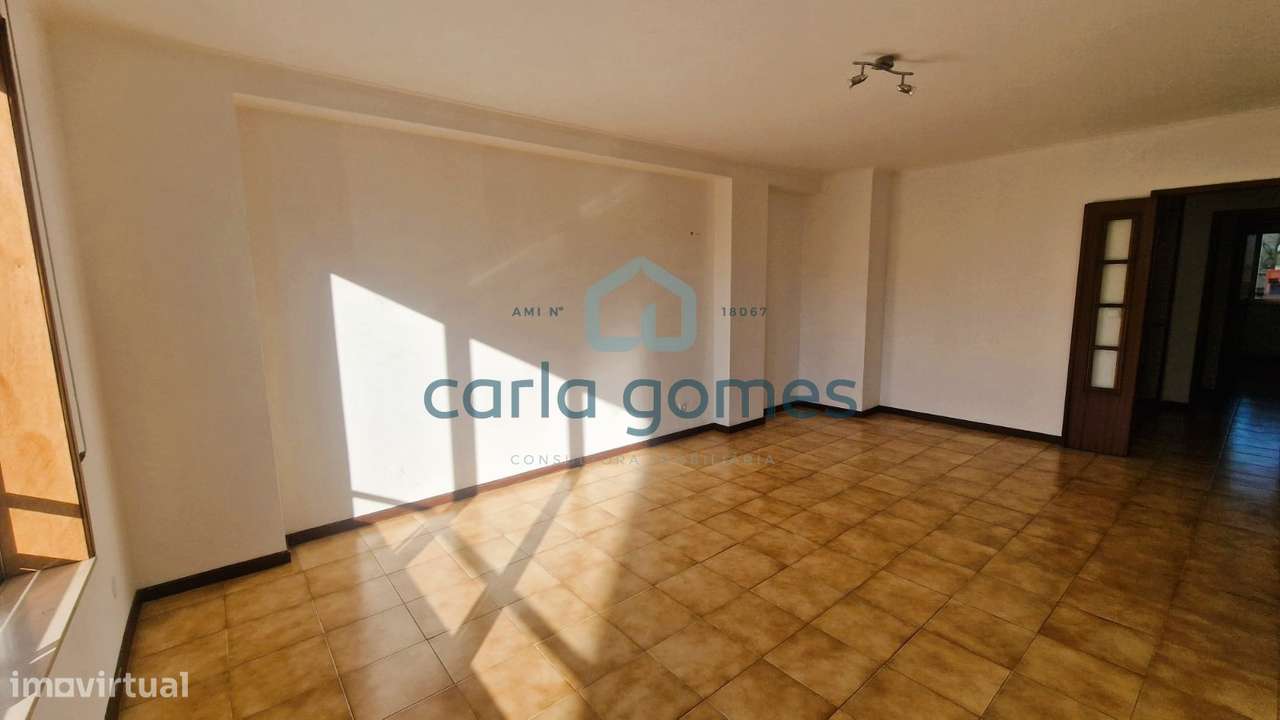 ÓTIMO APARTAMENTO T2, 2 frentes, Águas Santas ( junto às piscinas)-5