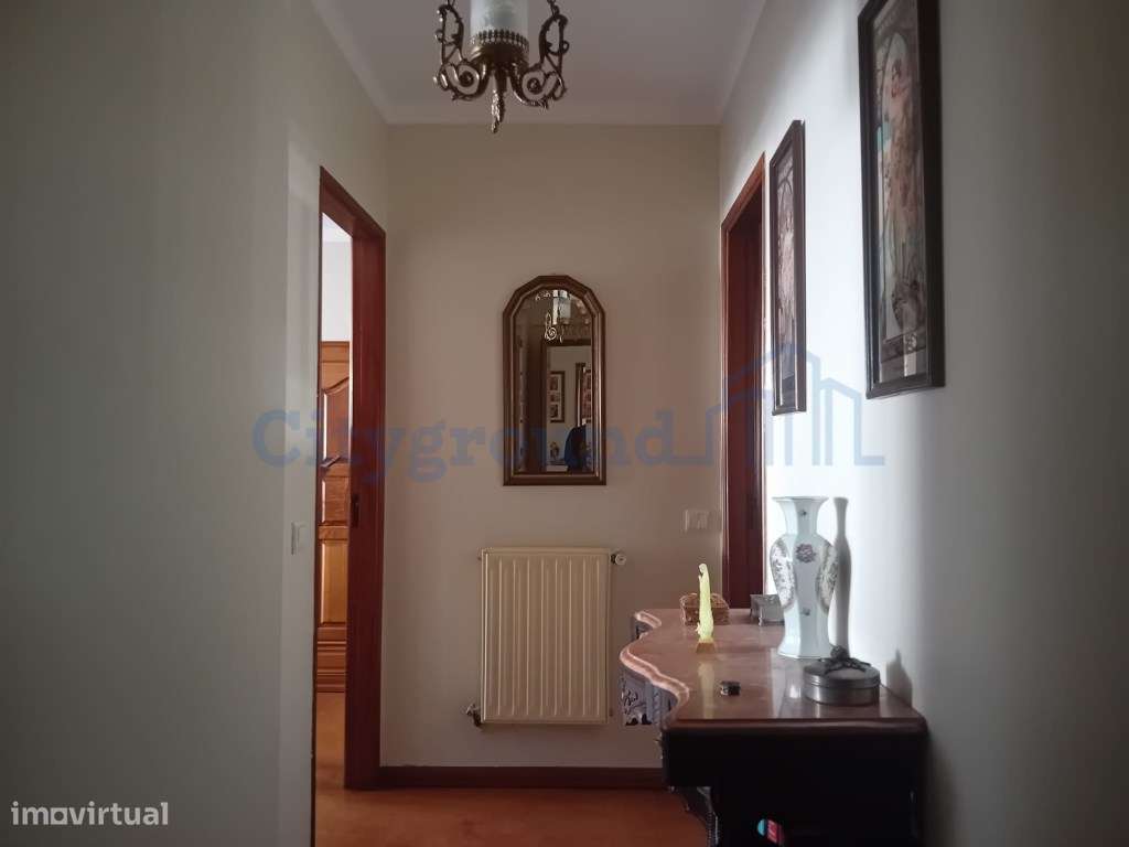 Apartamento T3 com suíte, centro de Fátima-7