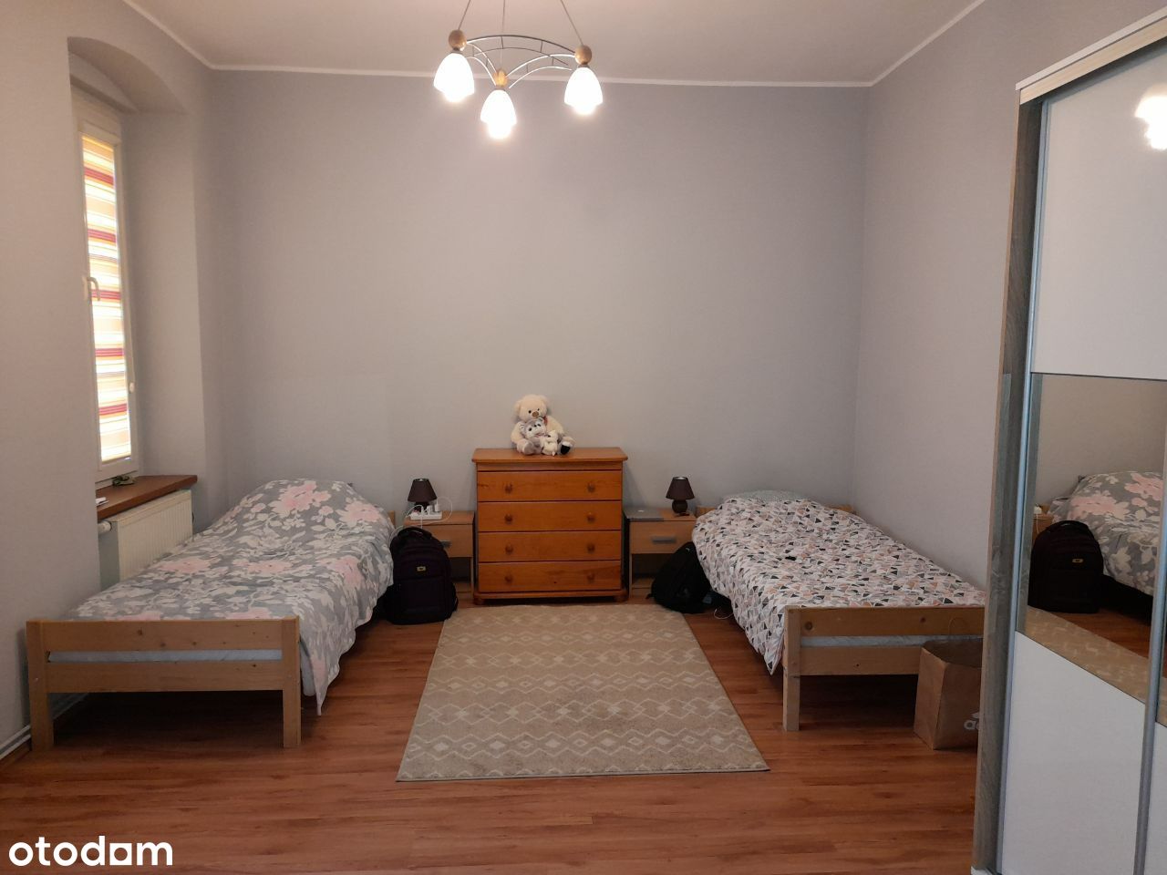 A room in a two-bedrooms flat is rented.