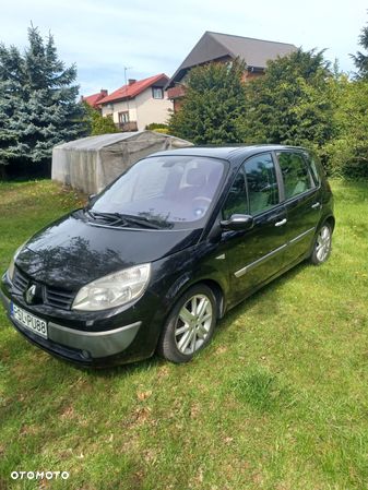 Renault Scenic - 1