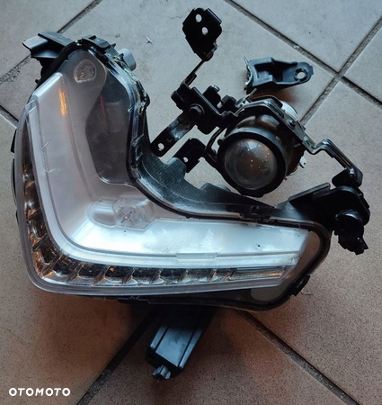 Halogen przód przedni lewy Hyundai Tucson II DRL 92207-D77 - 1