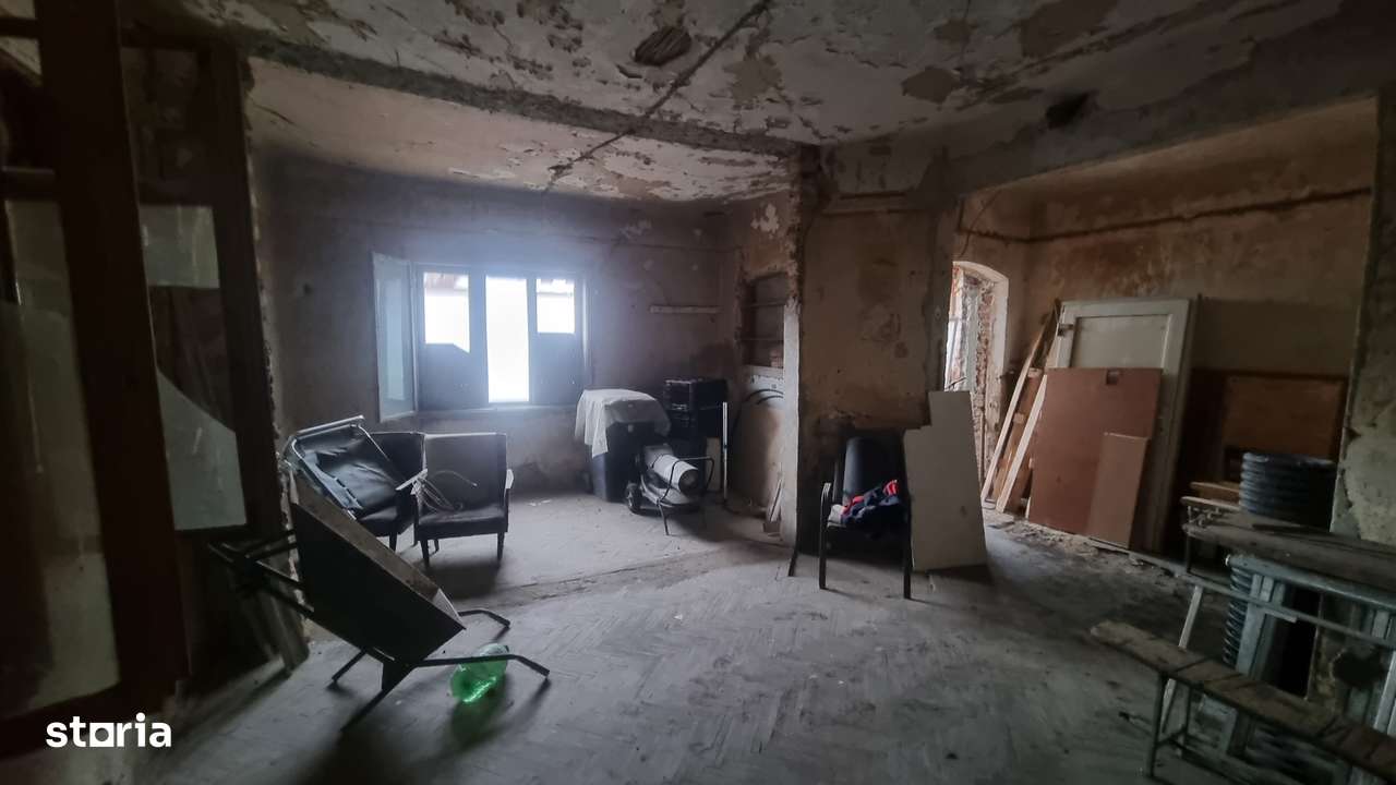 Casa zona centrală - Imagine principală: 2/8