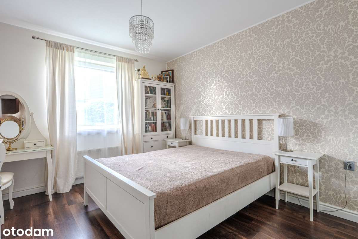 Komfortowy dom parterowy z pięknym ogrodem-4