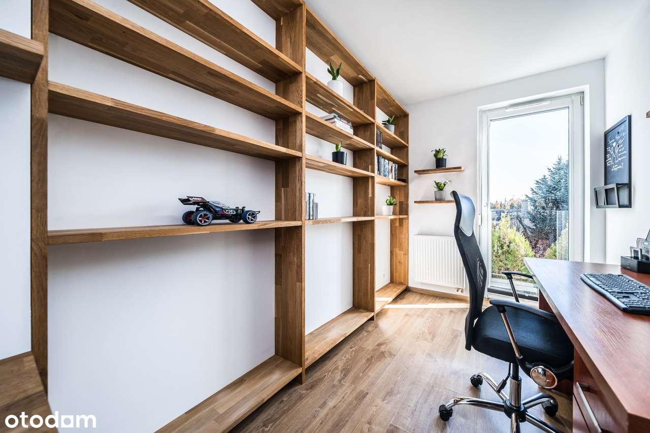 Dwupoziomowe mieszkanie do wejścia.-12